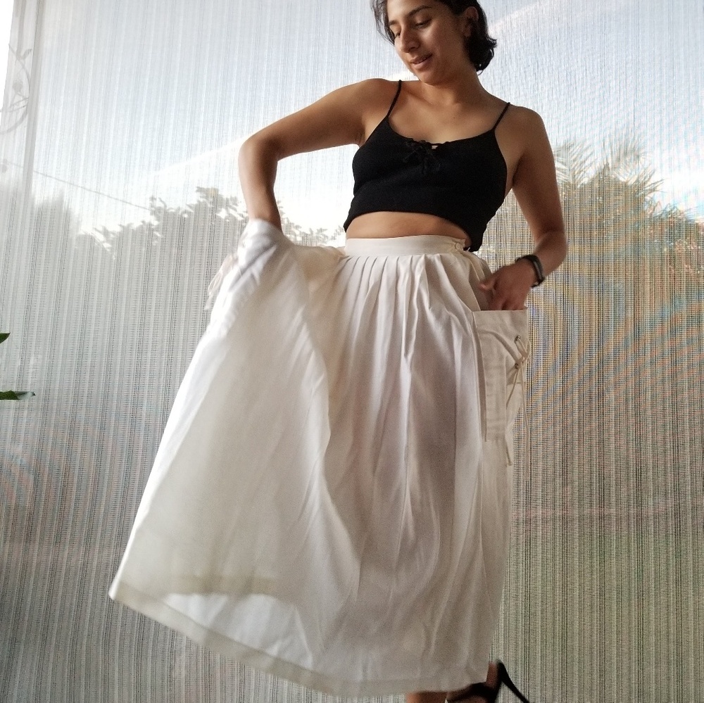 🐐🤤VINTAGE White Pleated SKIRT w/pockets🤤🐐